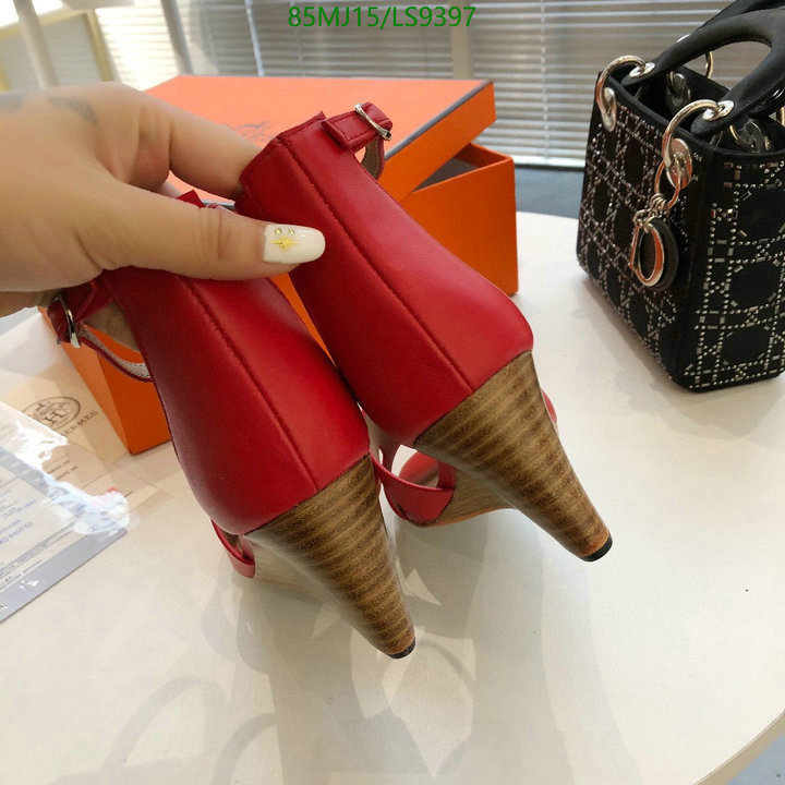 He*rm*es-》Women Shoes Code: LS9397