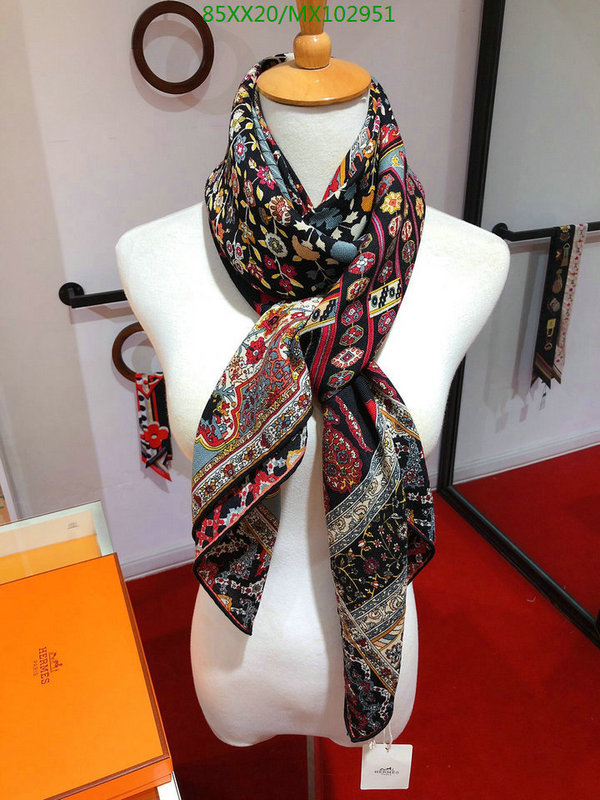 He*rm*es-》Scarf Code: MX102951