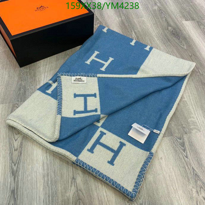 He*rm*es-》Scarf Code: YM4238