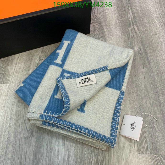 He*rm*es-》Scarf Code: YM4238