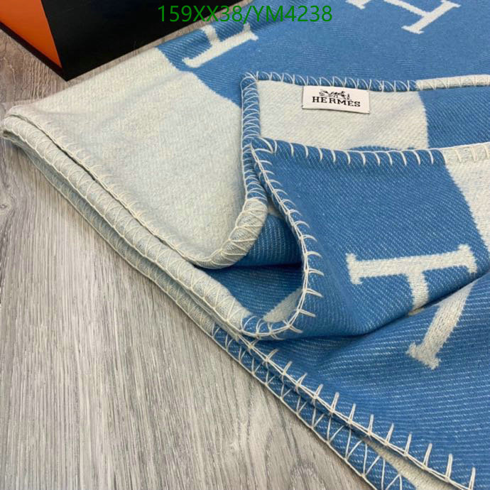 He*rm*es-》Scarf Code: YM4238