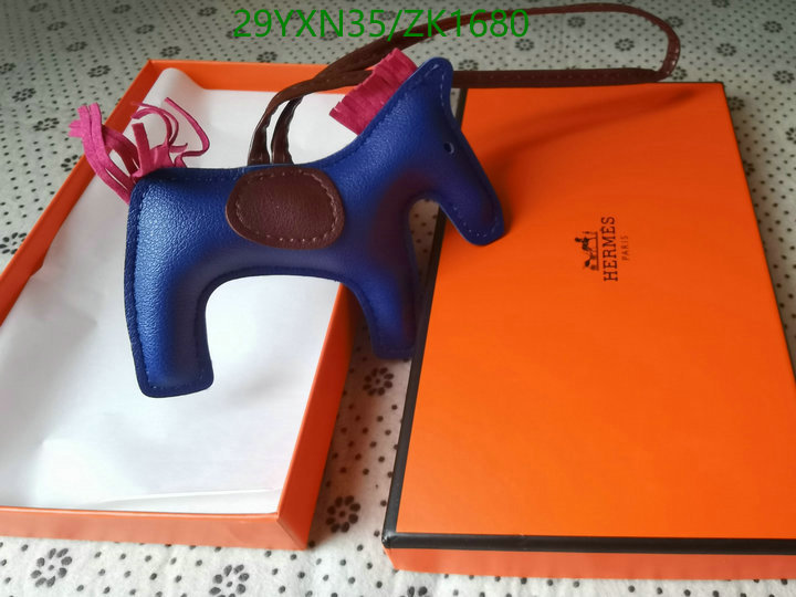 He*rm*es-》Key pendant Code: ZK1680