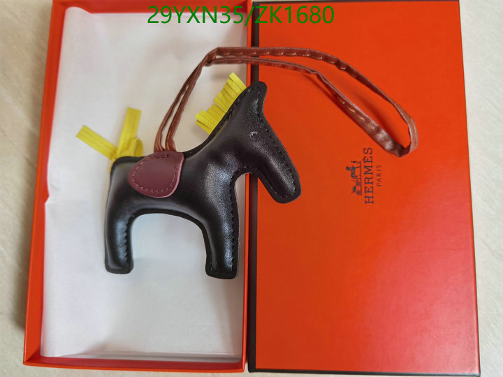 He*rm*es-》Key pendant Code: ZK1680