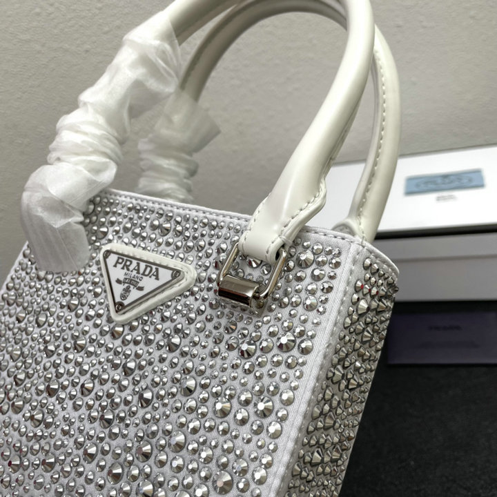 YUPOO-Prada Fashion Bags Code: LB3121 $: 89USD