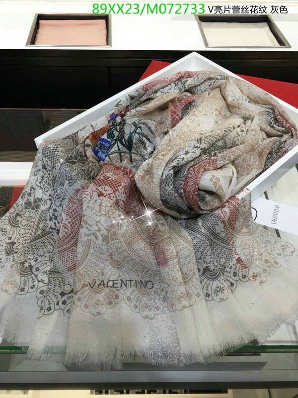 YUPOO-Valentino Trend Scarf Code:M072733