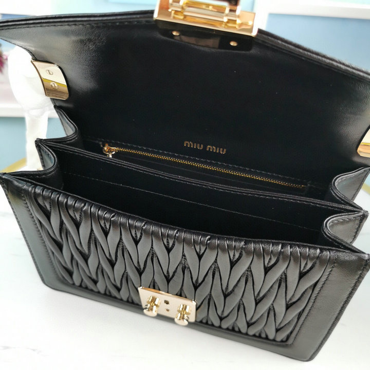 Miu Miu bags 5BD083