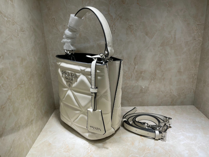 YUPOO-Prada bags 1BA212 Code: LB2264 $: 82USD