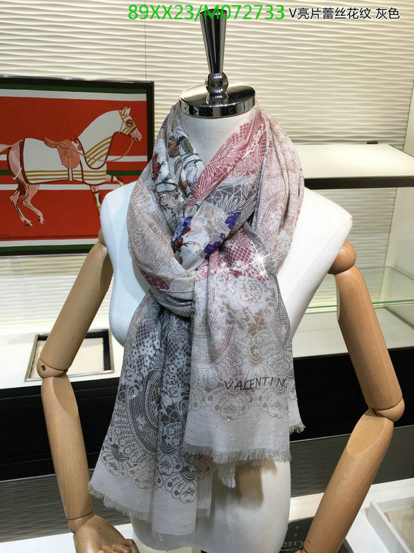 YUPOO-Valentino Trend Scarf Code:M072733