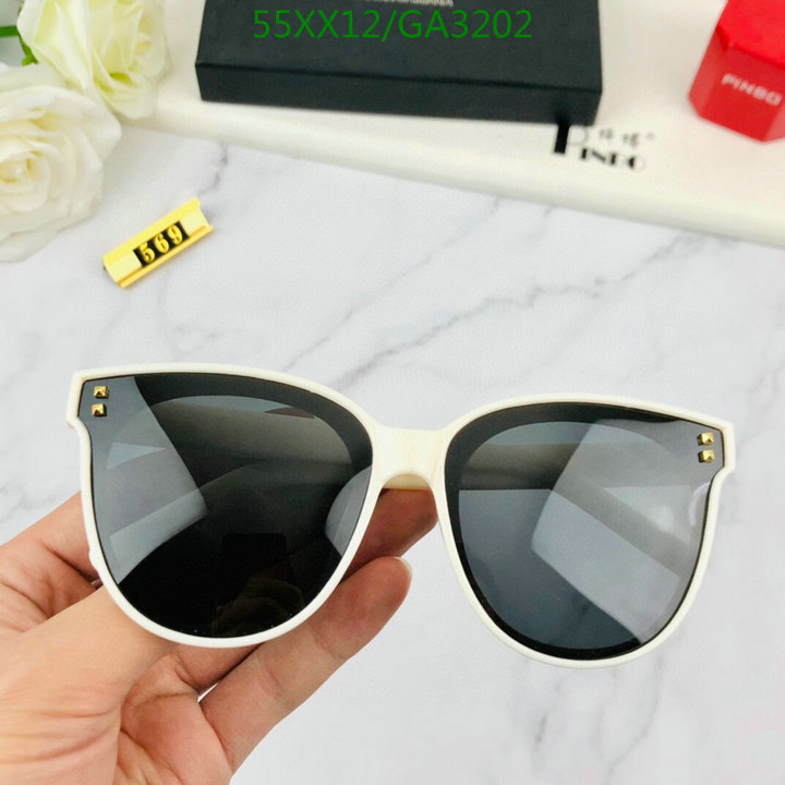 YUPOO-Valentino Cat eyes Glasses Code: GA3202