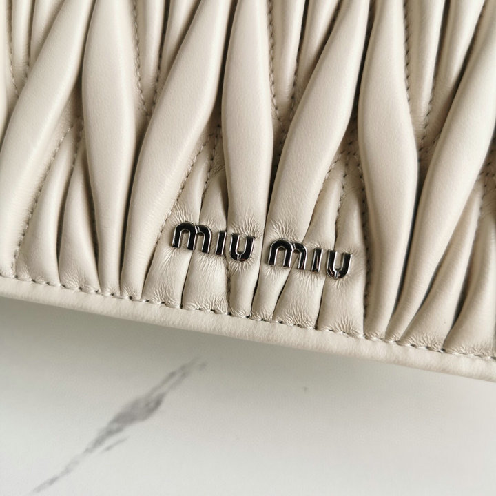 Miu Miu bags 5BD084