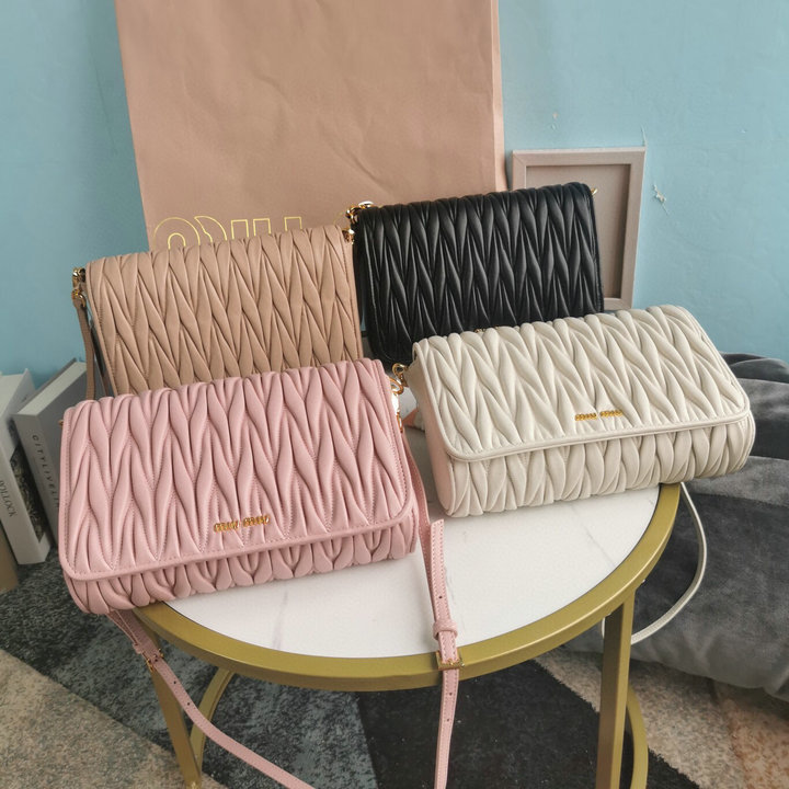 Miu Miu bags 5BA064