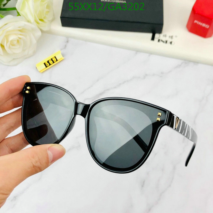 YUPOO-Valentino Cat eyes Glasses Code: GA3202