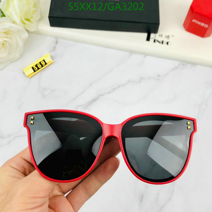 YUPOO-Valentino Cat eyes Glasses Code: GA3202