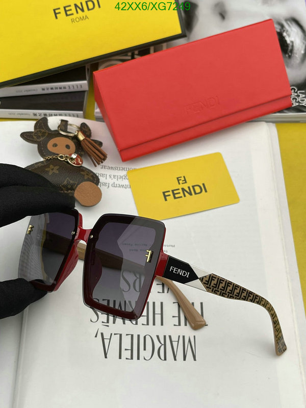 Fendi-Glasses Code: XG7249 $: 42USD