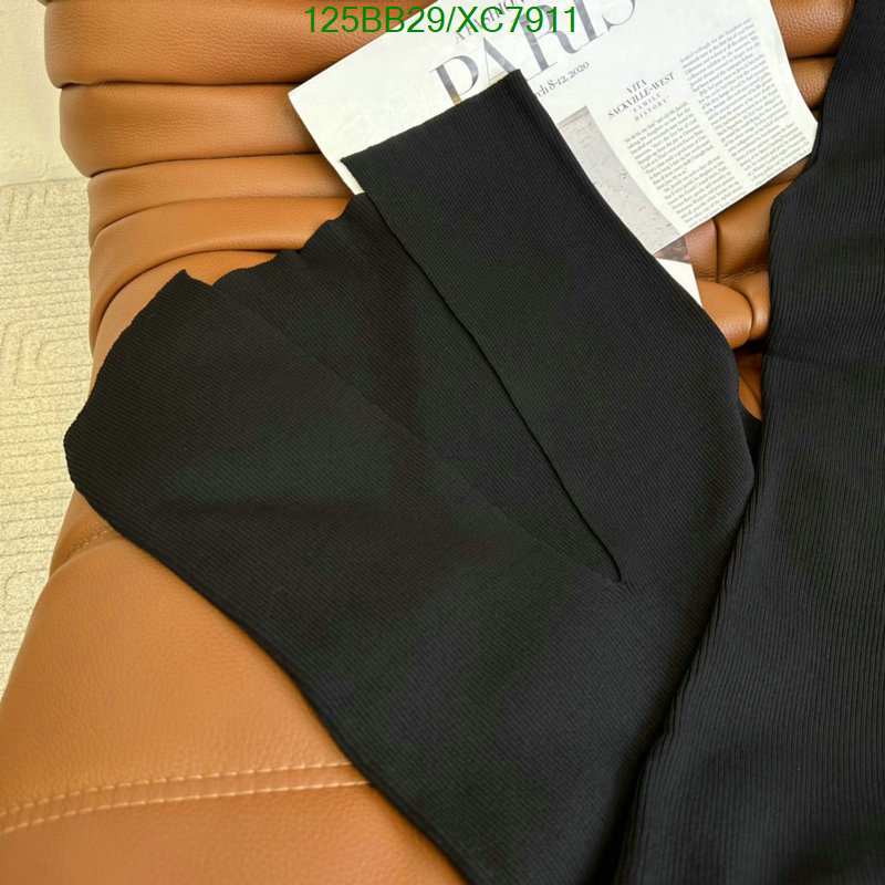 Moncler-Clothing Code: XC7911 $: 125USD