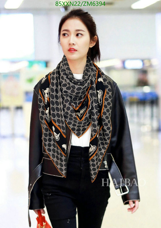 Celine-Scarf Code: ZM6394 $: 85USD