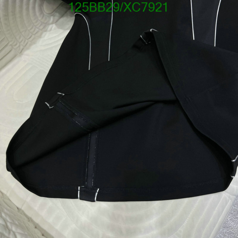 Prada-Clothing Code: XC7921 $: 125USD