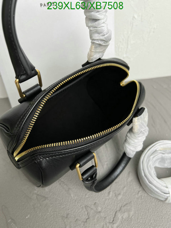 Celine-Bag-Mirror Quality Code: XB7508 $: 239USD