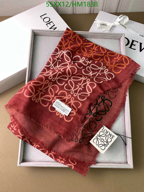 Loewe-Scarf Code: HM1838 $: 55USD