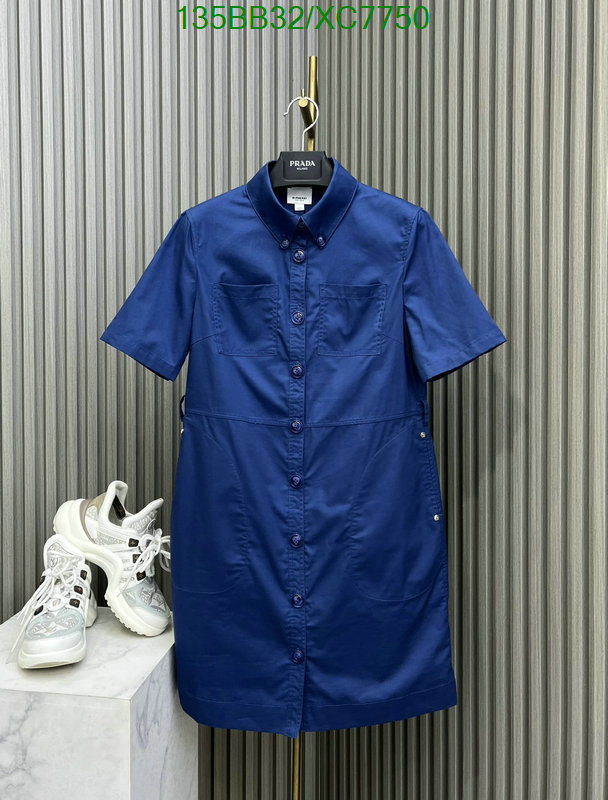 Burberry-Clothing Code: XC7750 $: 135USD