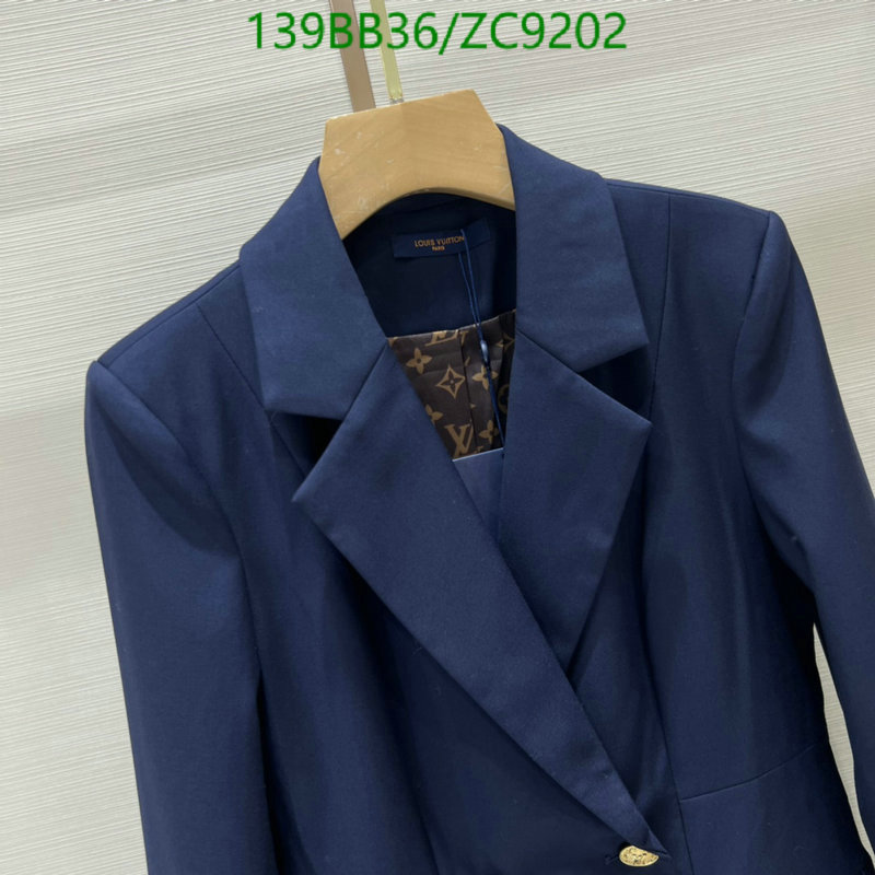 LV-Clothing Code: ZC9202 $: 139USD