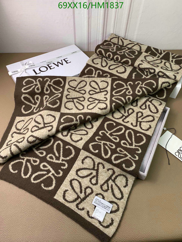 Loewe-Scarf Code: HM1837 $: 69USD