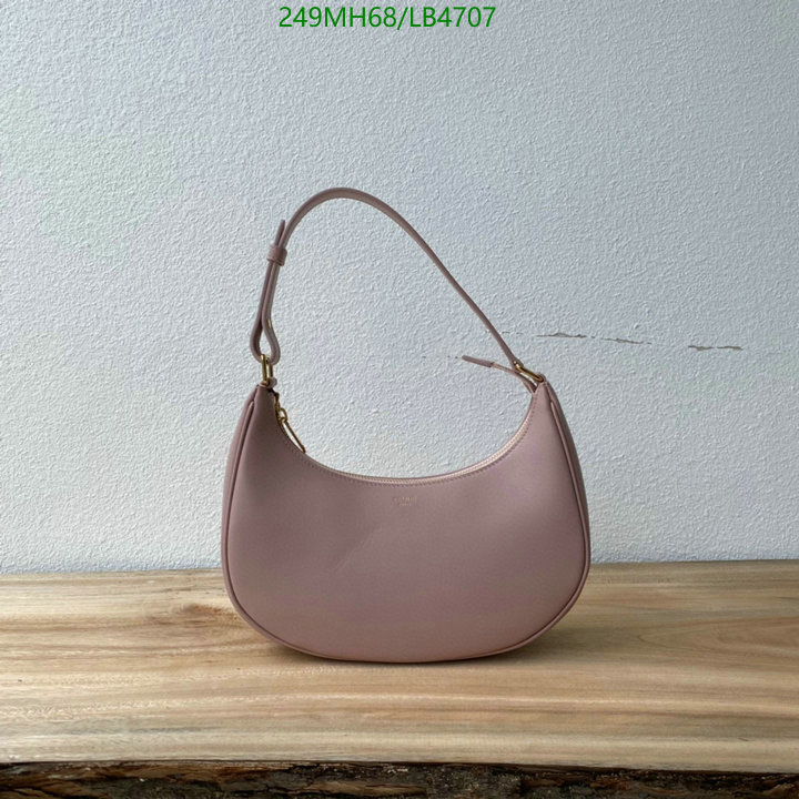 Celine-Bag-Mirror Quality Code: LB4707 $: 249USD