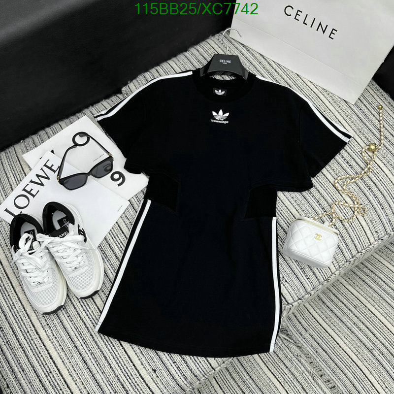 Balenciaga-Clothing Code: XC7742 $: 115USD