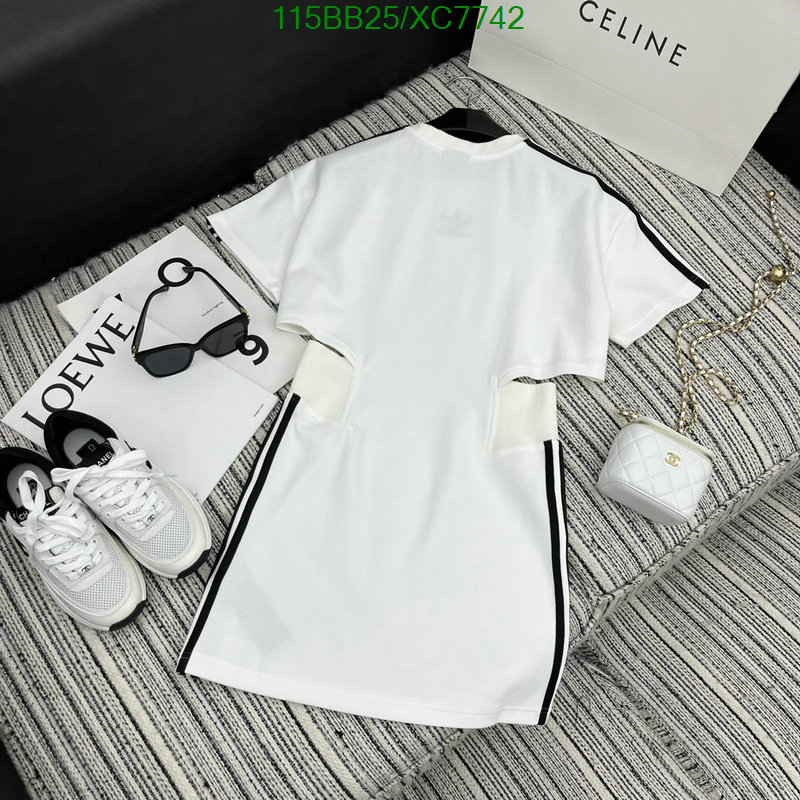 Balenciaga-Clothing Code: XC7742 $: 115USD