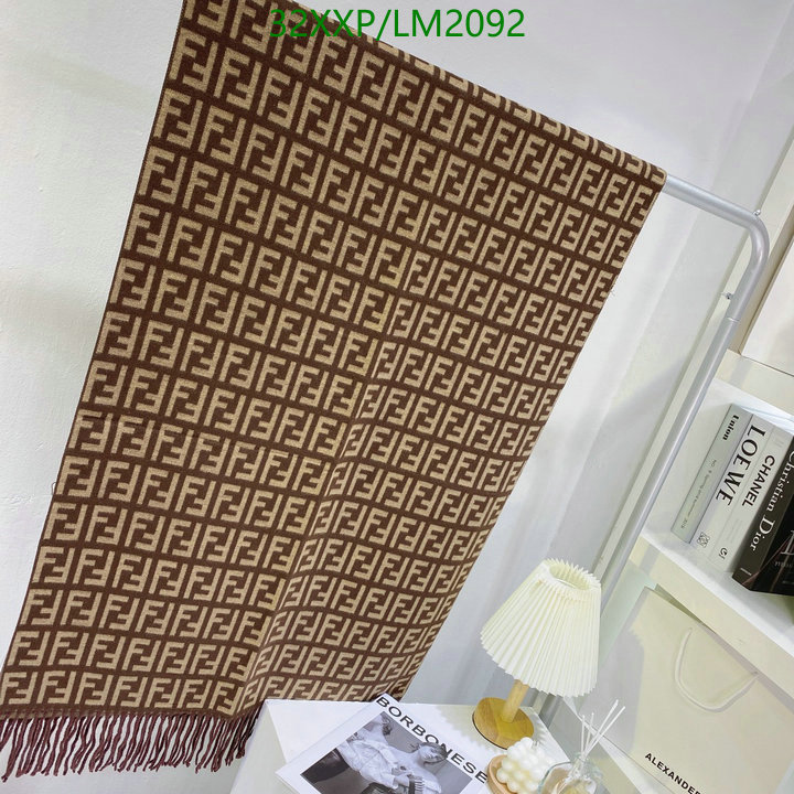 Fendi-Scarf Code: LM2092 $: 32USD