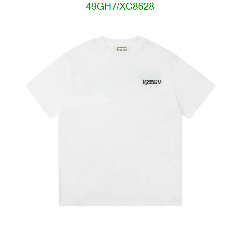 Balenciaga-Clothing Code: XC8628 $: 49USD