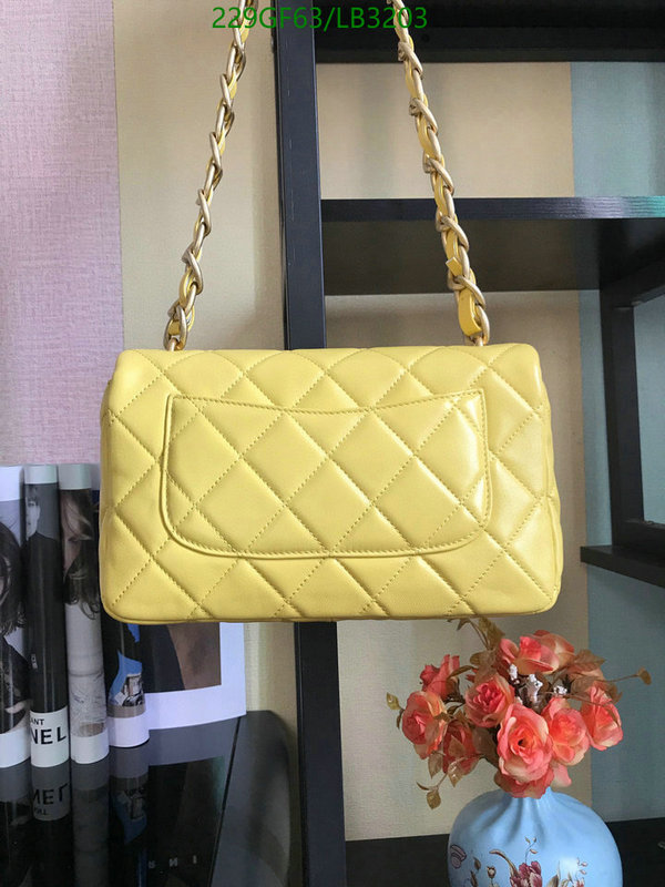 Chanel-Bag-Mirror Quality Code: LB3203 $: 229USD