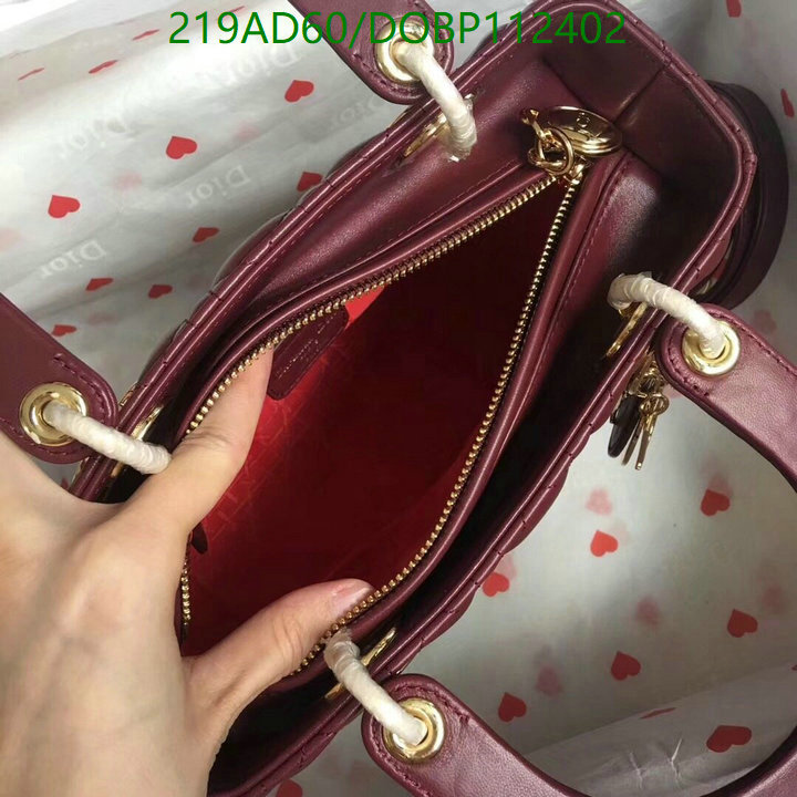 Dior-Bag-Mirror Quality Code: DOBP112402 $: 219USD