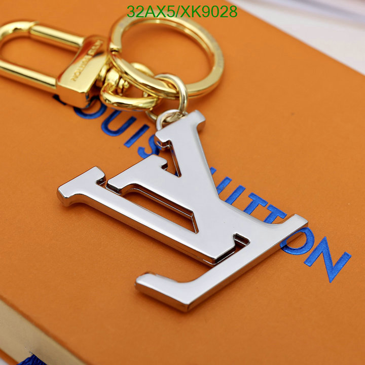 LV-Key pendant Code: XK9028 $: 32USD