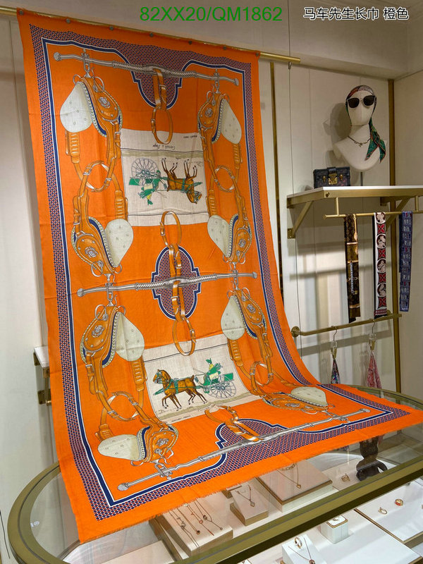 Hermes-Scarf Code: QM1862 $: 82USD