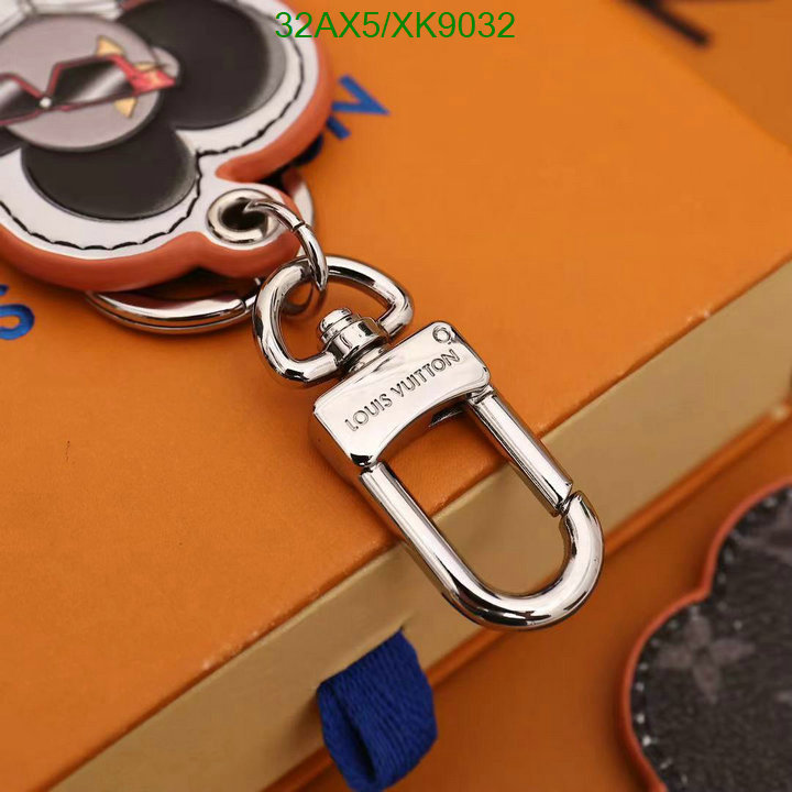 LV-Key pendant Code: XK9032 $: 32USD