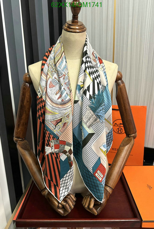 Hermes-Scarf Code: QM1741 $: 62USD