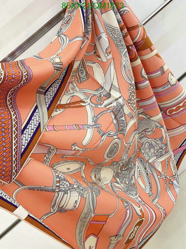 Hermes-Scarf Code: QM1873 $: 85USD