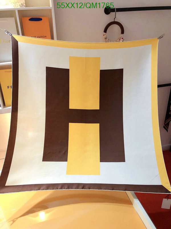 Hermes-Scarf Code: QM1765 $: 55USD