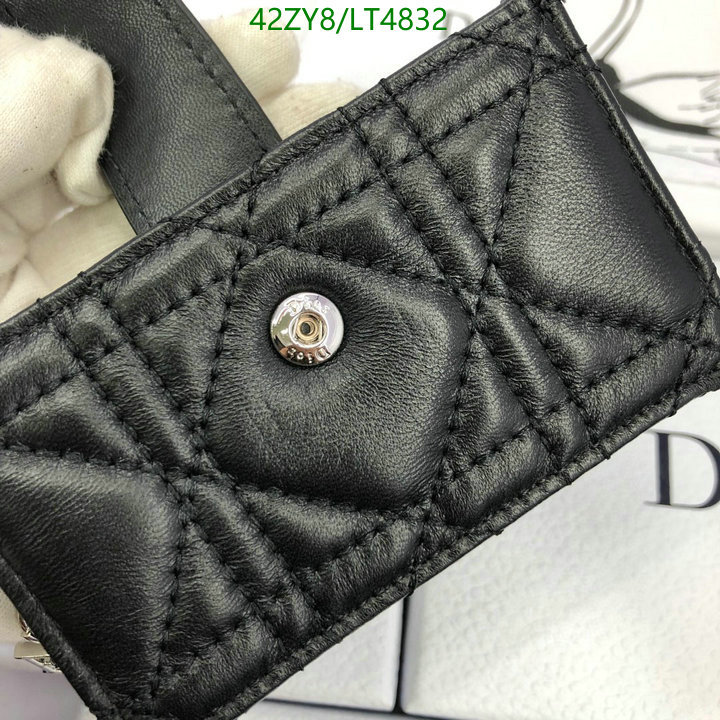 Dior-Wallet(4A) Code: LT4832 $: 42USD