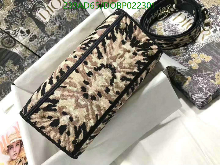Dior-Bag-Mirror Quality Code: DOBP022301 $: 239USD