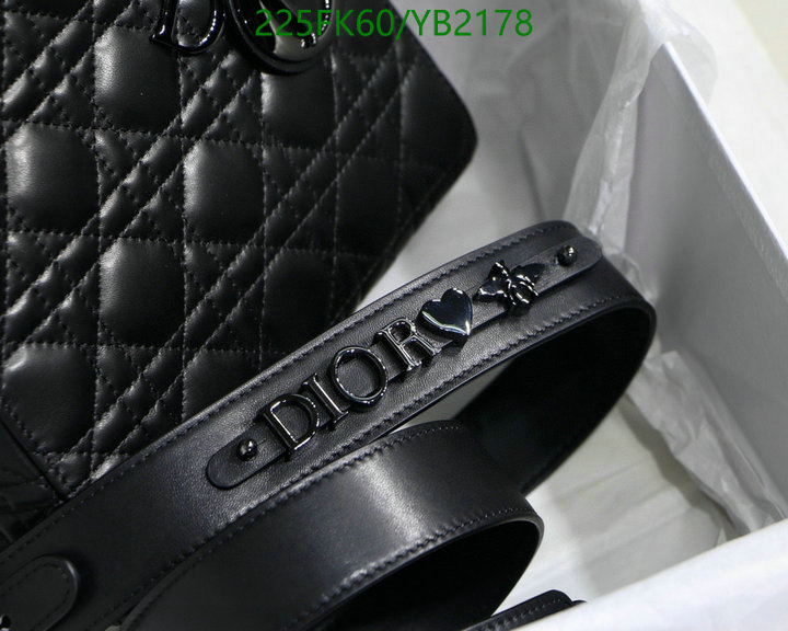 Dior-Bag-Mirror Quality Code: YB2178 $: 225USD