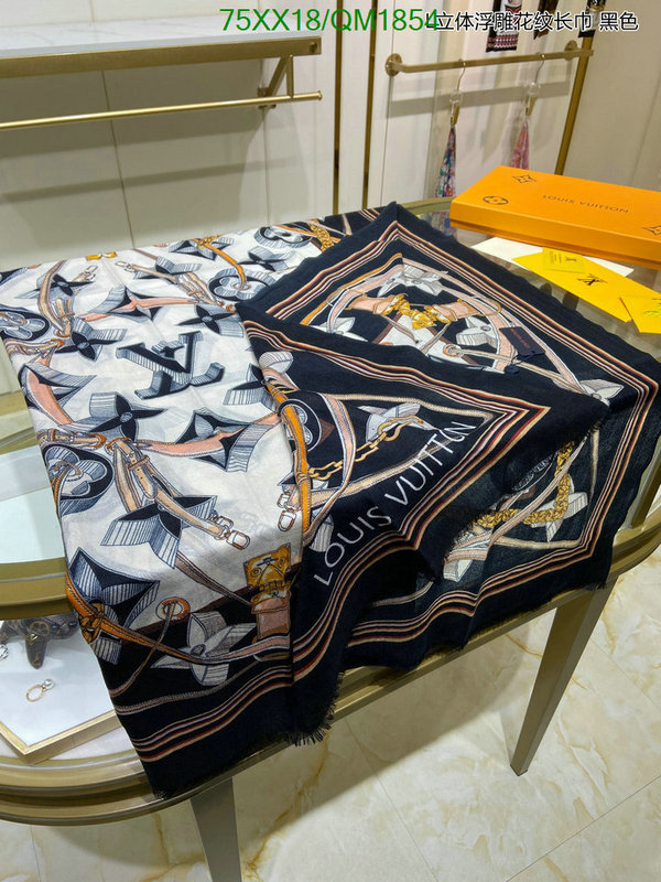 LV-Scarf Code: QM1854 $: 75USD