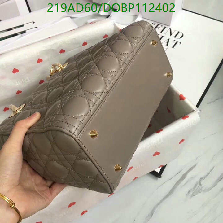 Dior-Bag-Mirror Quality Code: DOBP112402 $: 219USD