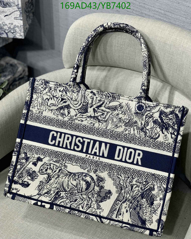 Dior-Bag-Mirror Quality Code: YB7402