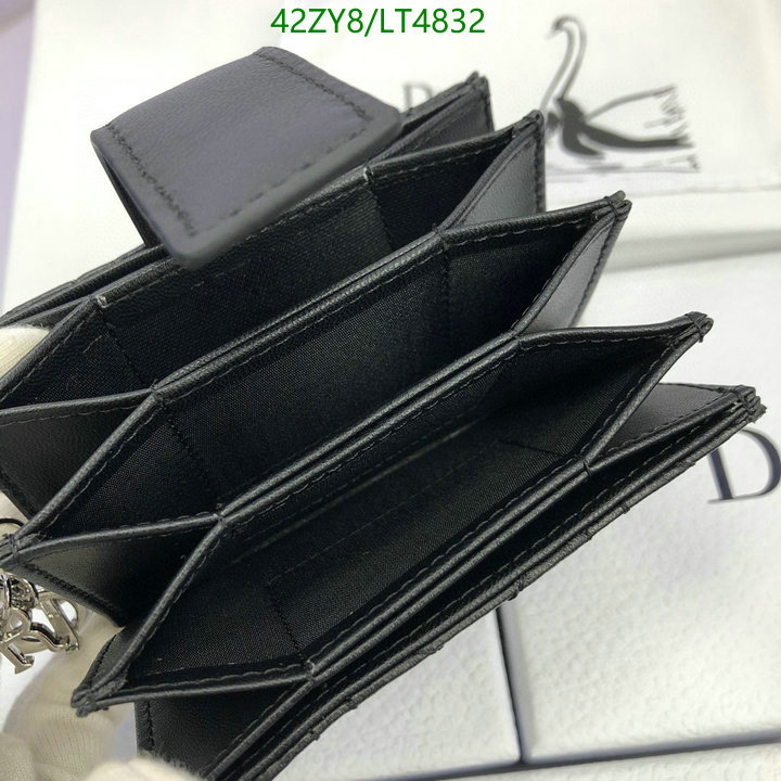 Dior-Wallet(4A) Code: LT4832 $: 42USD