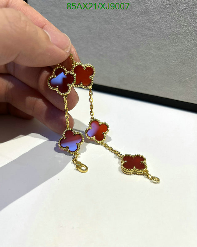 Van Cleef & Arpels-Jewelry Code: XJ9007 $: 85USD