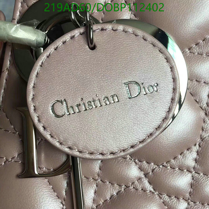 Dior-Bag-Mirror Quality Code: DOBP112402 $: 219USD