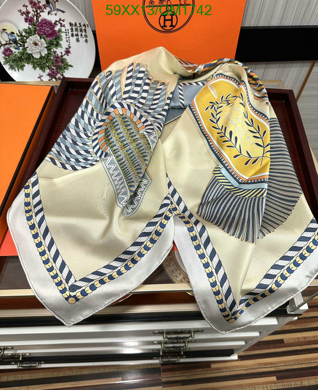 Hermes-Scarf Code: QM1742 $: 59USD