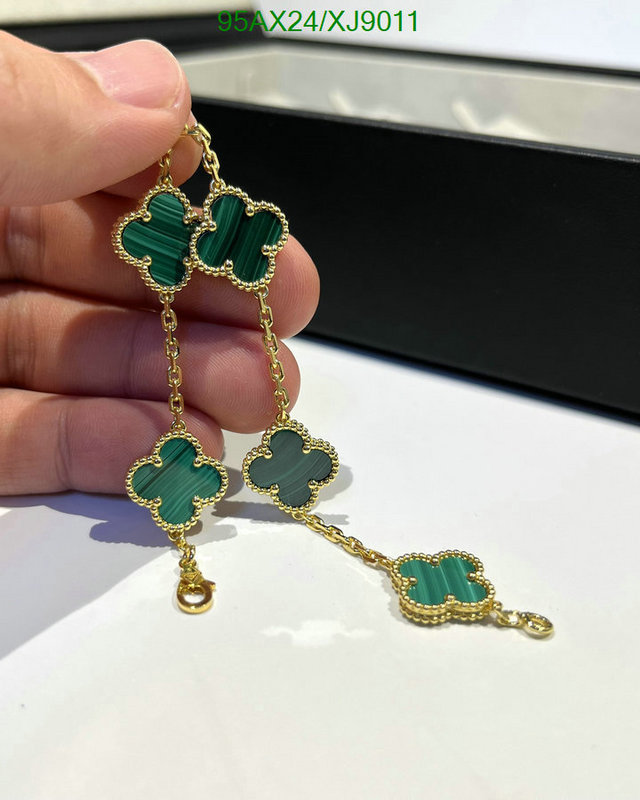 Van Cleef & Arpels-Jewelry Code: XJ9011 $: 95USD